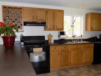 5B Old Robinson Rd unit B, Hudson, NH 03051 - photo 6