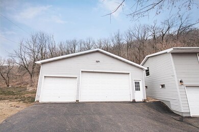 24853 County Road 17, Winona, MN 55987 - photo 4