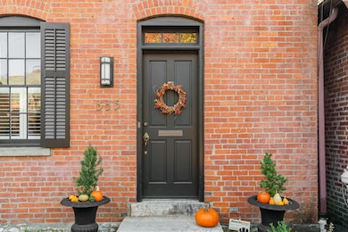 335 E Beck St unit 337, Columbus, OH 43206 - photo 2