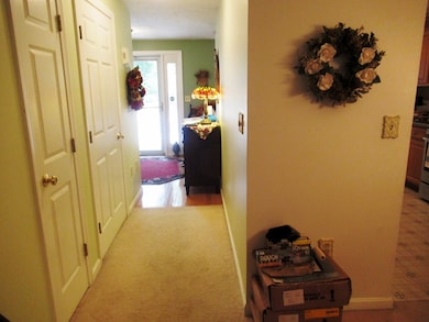 58 Bridle Cross Rd, Fitchburg, MA 01420 - photo 6