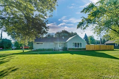 502 S Wentz St, Wapakoneta, OH 45895 - photo 3