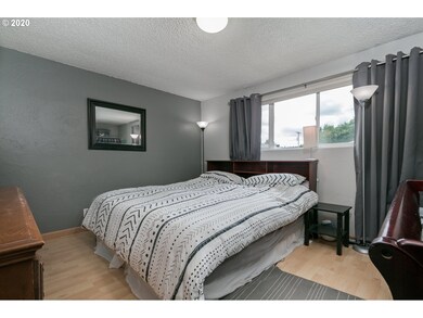Bedroom, Primary