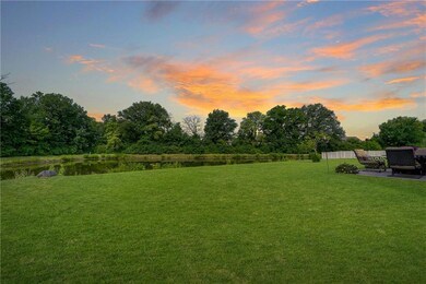 12194 Castlestone Dr, Fishers, IN 46037 - photo 3