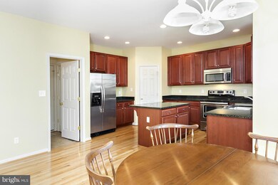 6077 Toomey Ln, Elkridge, MD 21075 - photo 5