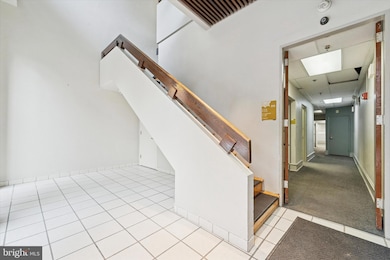 315 S 17th St, Philadelphia, PA 19103 - photo 4