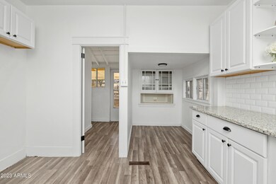 006_Kitchen