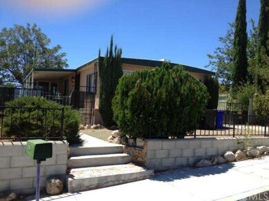 13942 Victoria Ct, Victorville, CA 92395 - photo 3