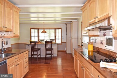 6841 Trexler Rd, Lanham, MD 20706 - photo 3