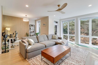 3533 N Fremont St unit 2, Chicago, IL 60657 - photo 3