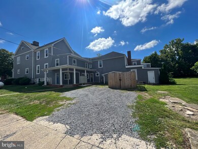 202 S Samuel St unit 103, Charles Town, WV 25414 - photo 3