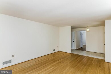 8024 Aladdin Dr, Laurel, MD 20723 - photo 6