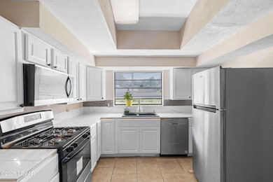 12-web-or-mls-600 Byron Ave, Daytona Bea