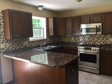 112 Chestnut Ln, Tunkhannock Township, PA 18210 - photo 7