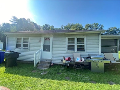 300 Lummis Rd unit C, Suffolk, VA 23434 - photo 2