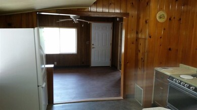 1882 Academy Ave, Klamath Falls, OR 97601 - photo 5