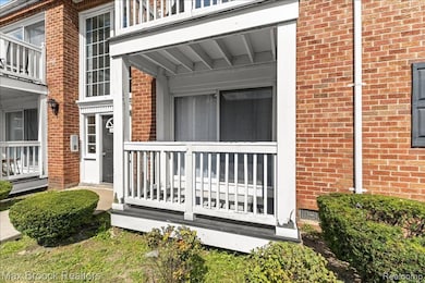 2425 Torquay Ave unit 101A, Royal Oak, MI 48073 - photo 3