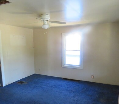 346 S Main St, Orange, MA 01364 - photo 7