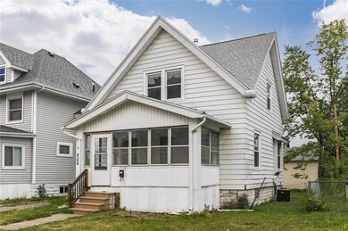 826 D Ave NW, Cedar Rapids, IA 52405 - photo 2