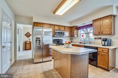 2812 Pulpit Hill Ct, Woodbridge, VA 22191 - photo 4