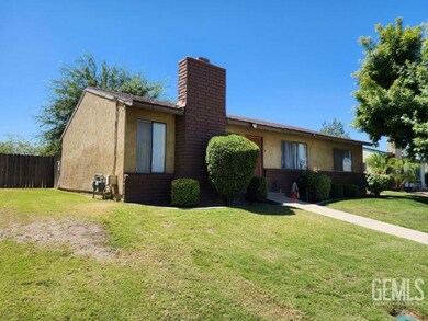 5611 Wilson Rd, Bakersfield, CA 93309 - photo 4
