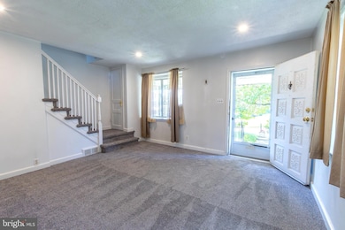 1223 Cobbs St, Drexel Hill, PA 19026 - photo 2