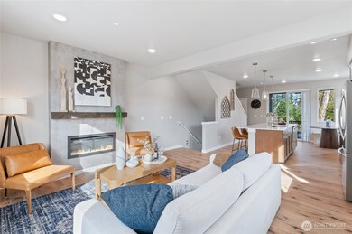 14424 Madison Way unit E1, Lynnwood, WA 98087 - photo 2