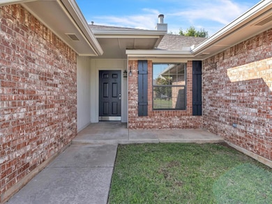 4001 Tori Place, Yukon, OK 73099 - photo 4