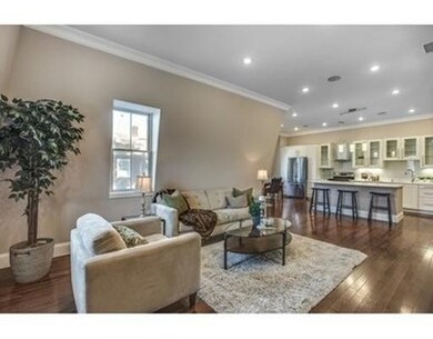 22 Hamlet St unit 2, Somerville, MA 02143 - photo 2