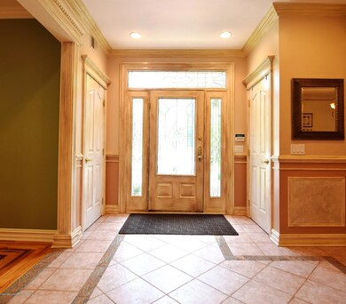 (4) Entry Foyer
