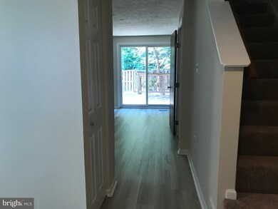 9402 Chippenham Dr, Laurel, MD 20723 - photo 6