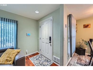 6435 SE 71st Ave, Portland, OR 97206 - photo 3