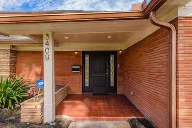 3409 N Macgregor Way, Houston, TX 77004 - photo 3