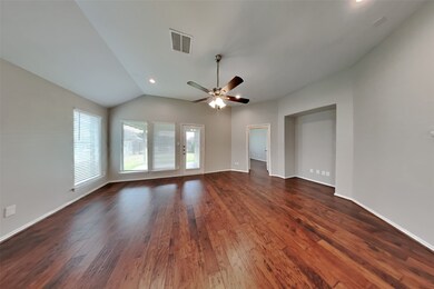 2658 Imperial Crossing Dr, Conroe, TX 77385 - photo 3