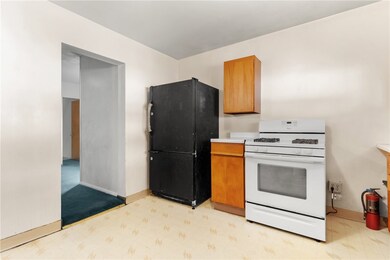 318 Kennedy Ave, East Vandergrift, PA 15629 - photo 3