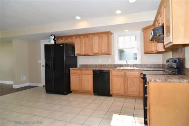 18 Willis St, Cranston, RI 02910 - photo 3