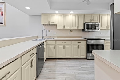 4641 La Jolla Dr, Bradenton, FL 34210 - photo 5