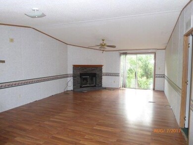 unlisted-address, Dalton, GA 30721 - photo 7