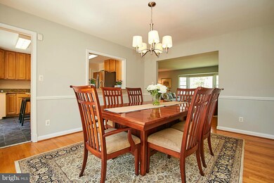 6411 Crosswoods Dr, Falls Church, VA 22044 - photo 7