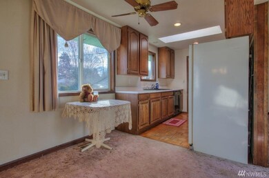 27039 15th Ave S, Des Moines, WA 98198 - photo 2