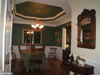 Foyer - Foyer flows nicely to formal dining room w