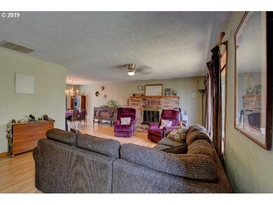 58 SW Western Ave, Grants Pass, OR 97526 - photo 7