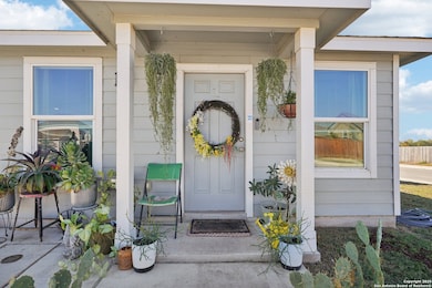 14010 Llama Place, San Antonio, TX 78252 - photo 3