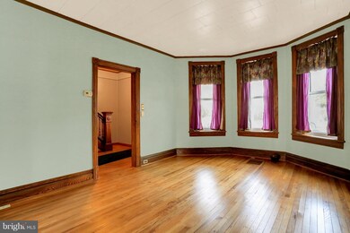 24 W 4th St, Waynesboro, PA 17268 - photo 3