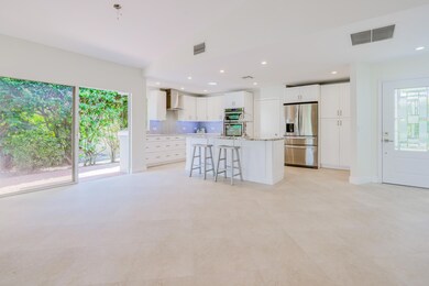 06_dining-room_6926 Touchstone Circle_Ea