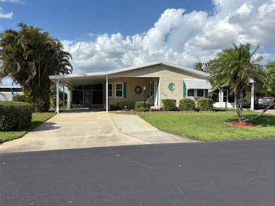 6107 Grand Oaks Dr SE, Winter Haven, FL 33884 - photo 2