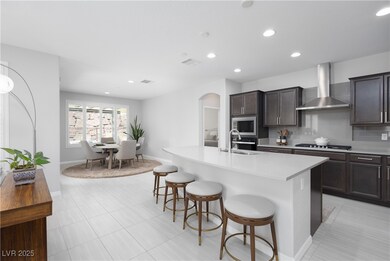 Stainless appliances, quartz & lg island