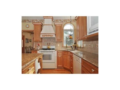 24 Valley View Dr, Greenville, RI 02828 - photo 4