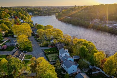 736 E Merrimack St, Lowell, MA 01852 - photo 7