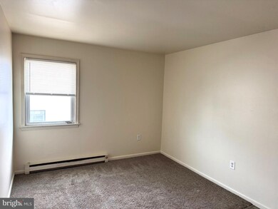 219 W Fifth St unit 2ND FLOOR, Lansdale, PA 19446 - photo 5