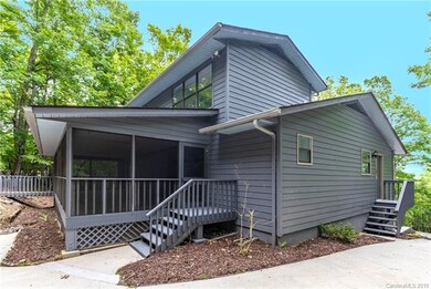 Convient kitchen side entry